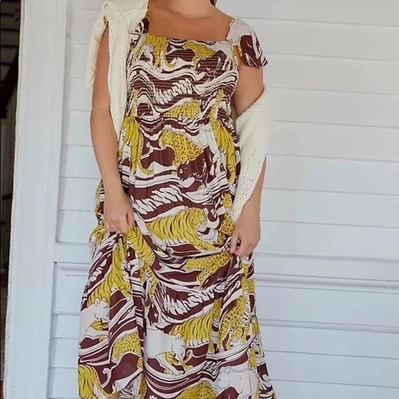 Anthropologie Short Sleeve Ruffled Smocked Maxi Dress Brown Panther Print Small - Picture 2 of 11